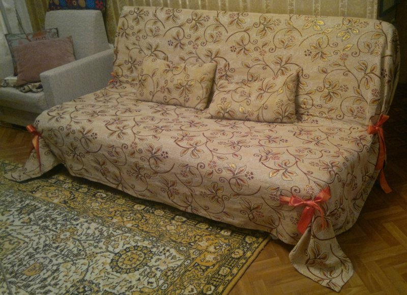 Диван