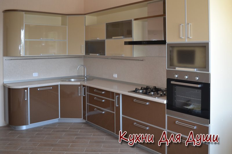 Кухня пластик в алюминиевой раме