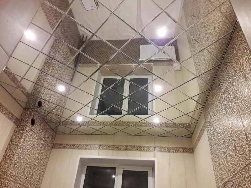 Зеркальные потолки