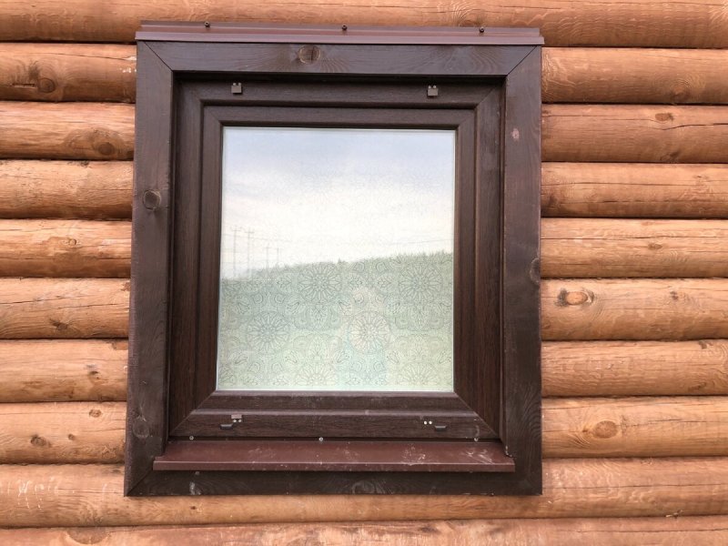 Окна в деревянном доме