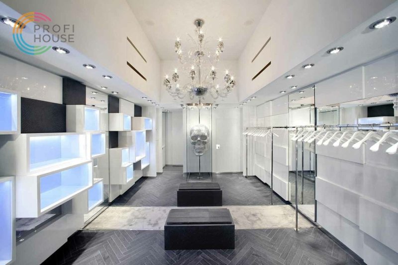 Интерьер магазина philipp plein