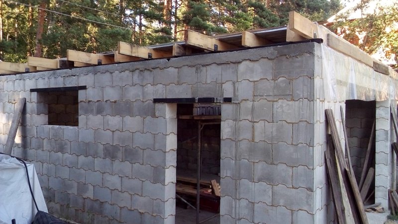Гараж из пеноблока