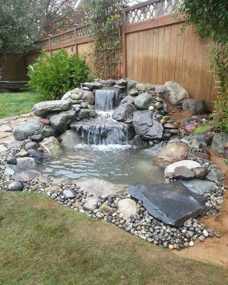 Альпийская горка с прулик ом и водопадом