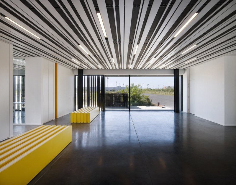 Hunter douglas реечный потолок