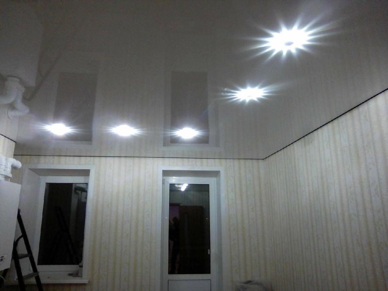 Натяжного потолка
