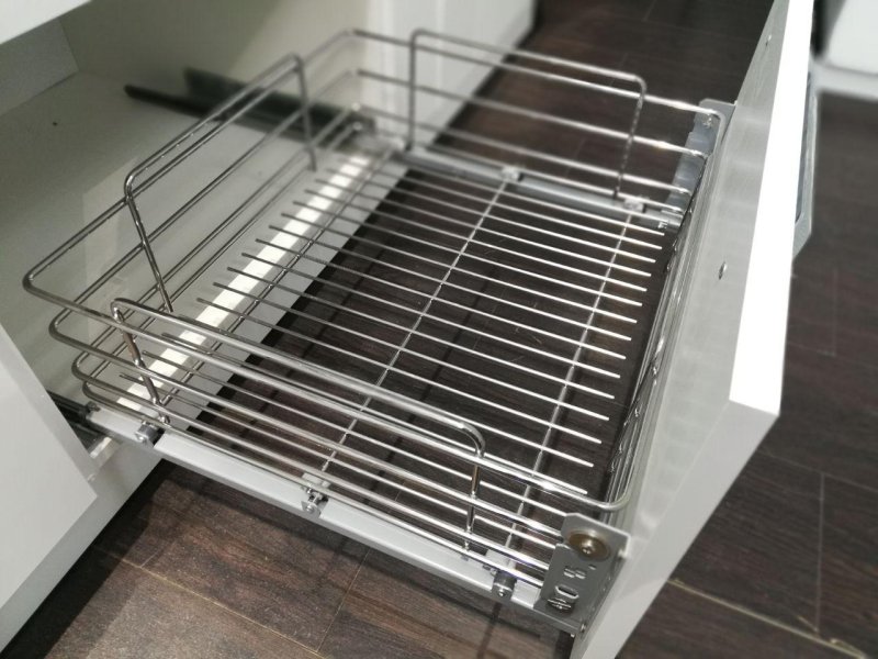 Выдвижная корзина для кухни 600 hettich
