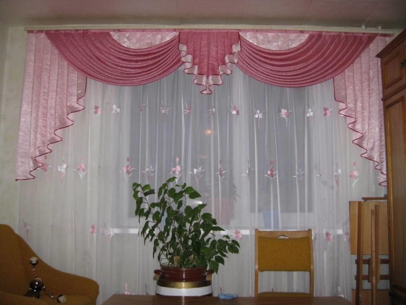 Шторы ламбрекен