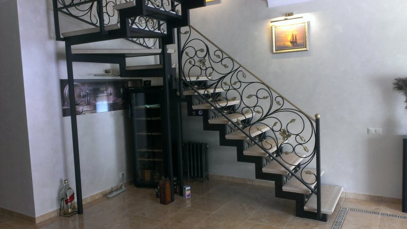 Металлическая лестница