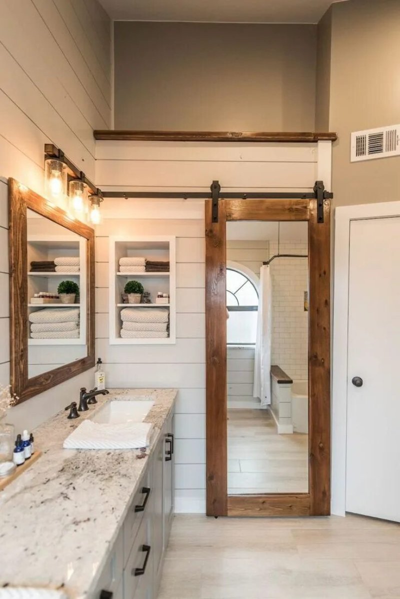 Farmhouse bathroom