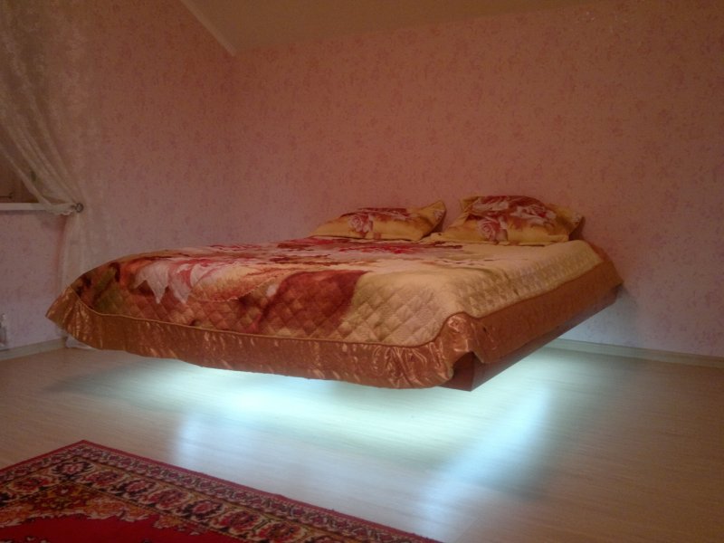 Кровать парящая