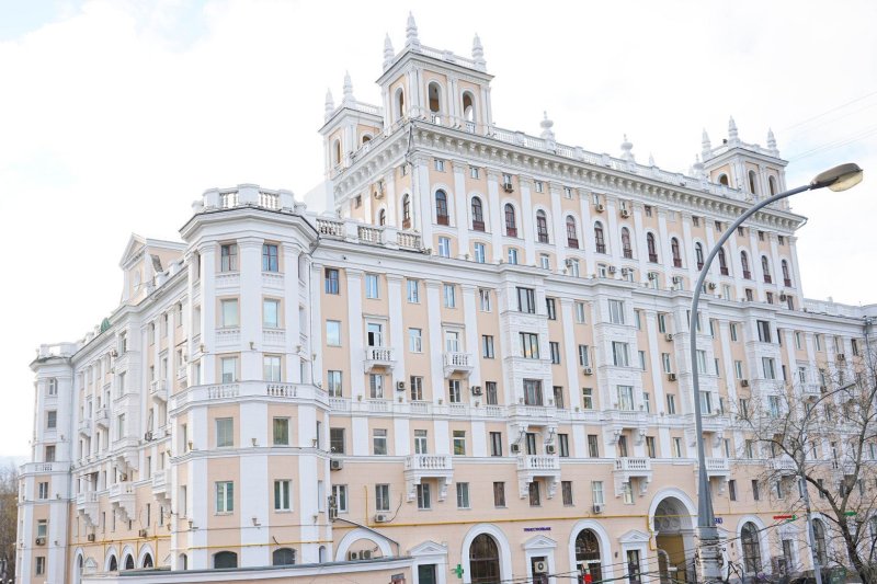 Дом с башенками в москве у белорусского вокзала
