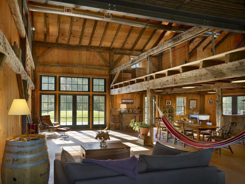Дом в стиле амбара barn house