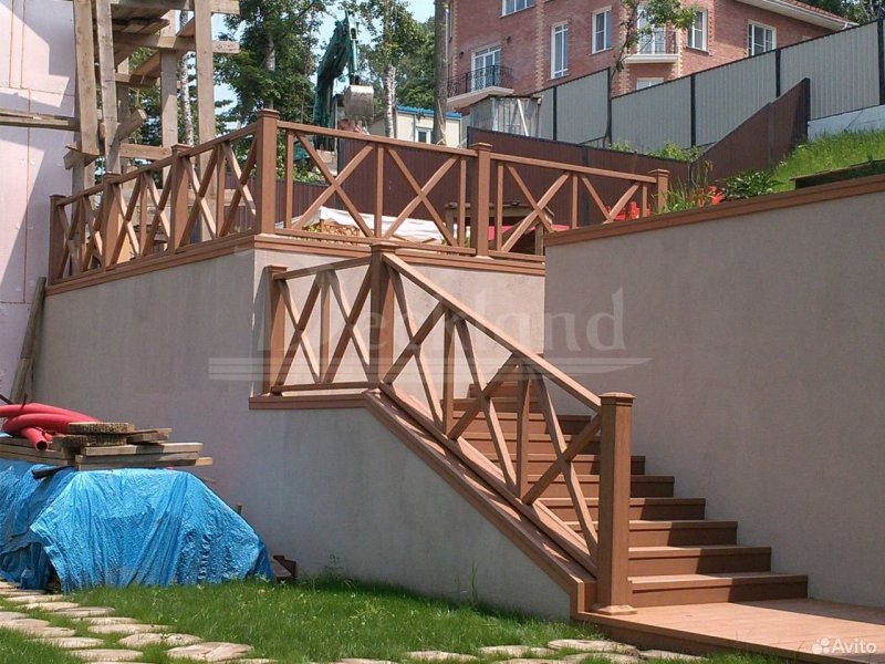 Деревянные перила для террасы