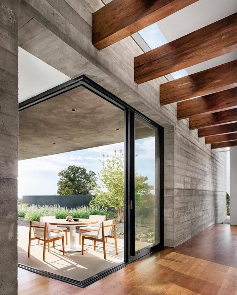 Concrete house by luciano kruk