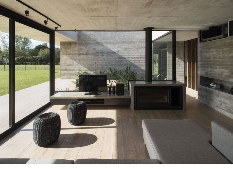 Concrete house by luciano kruk