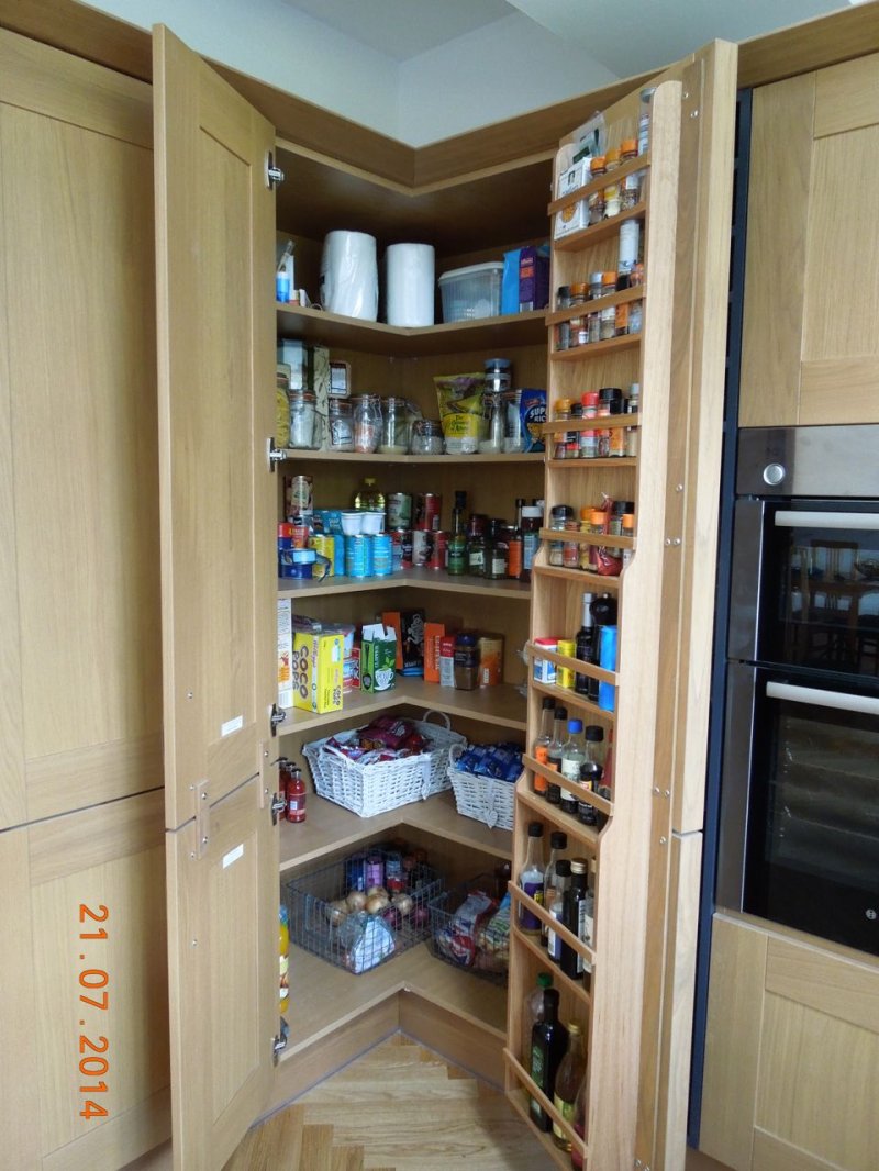 Corner pantry кухонная кладовка