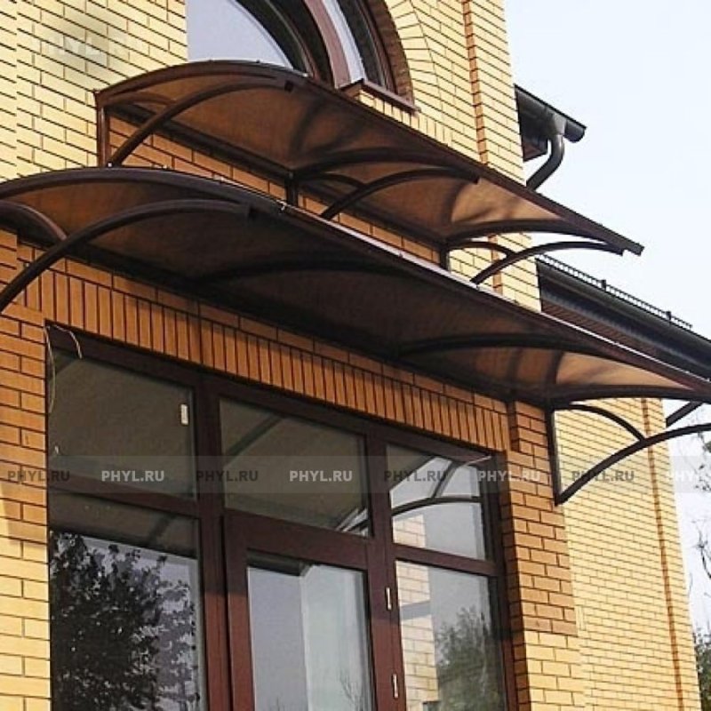 Козырек над окном