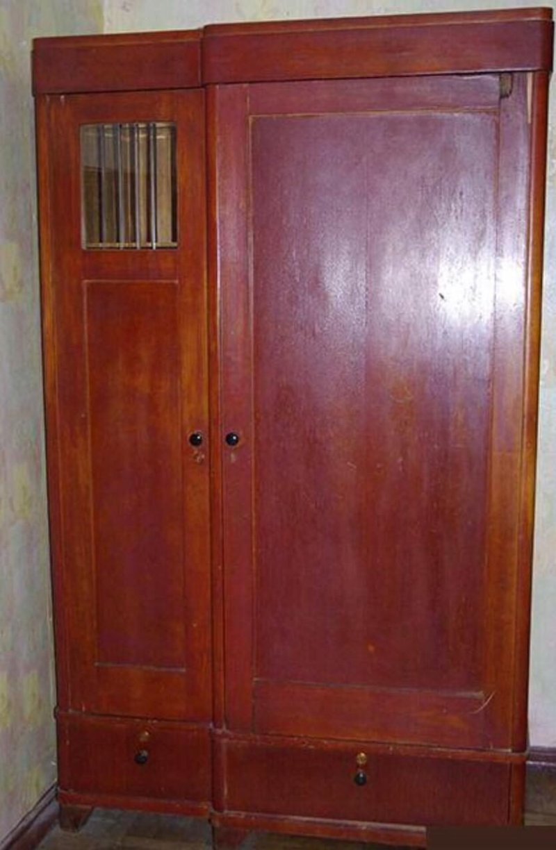 Платяной шкаф 60х югославия