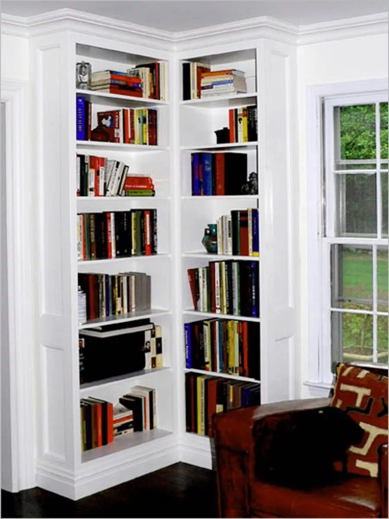 Угловая книжная полка