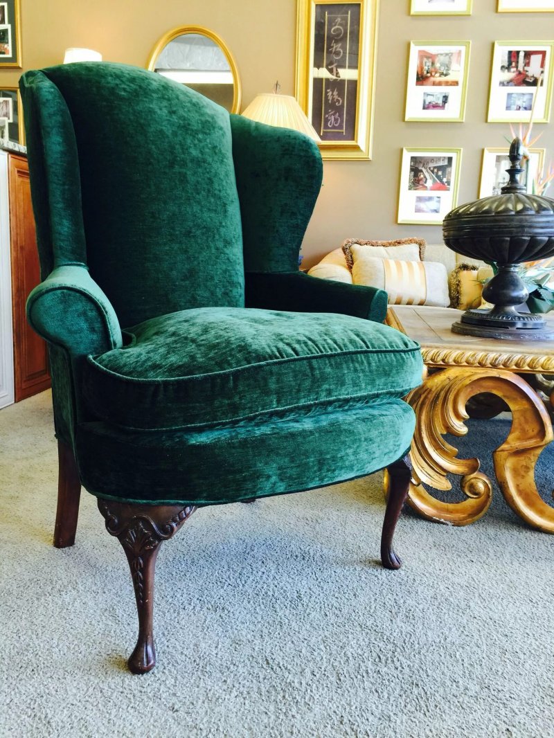 Кресло wingback chair