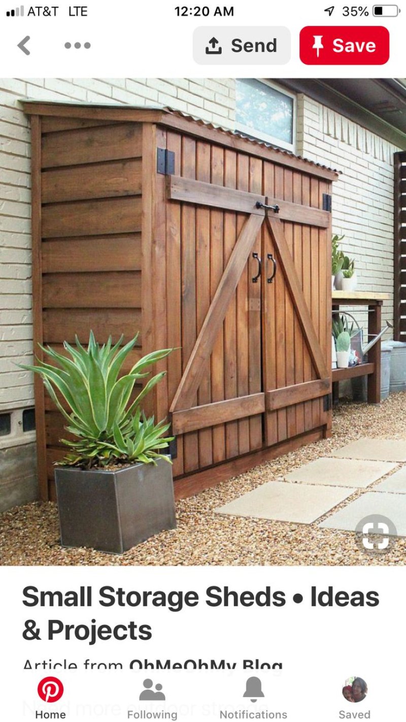 Outdoor storage shed