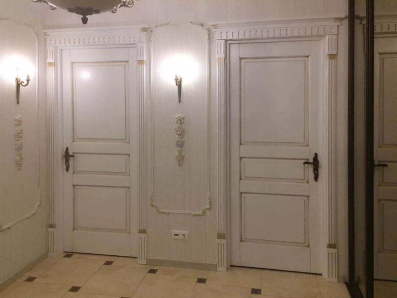 Двери межкомнатные с капителью