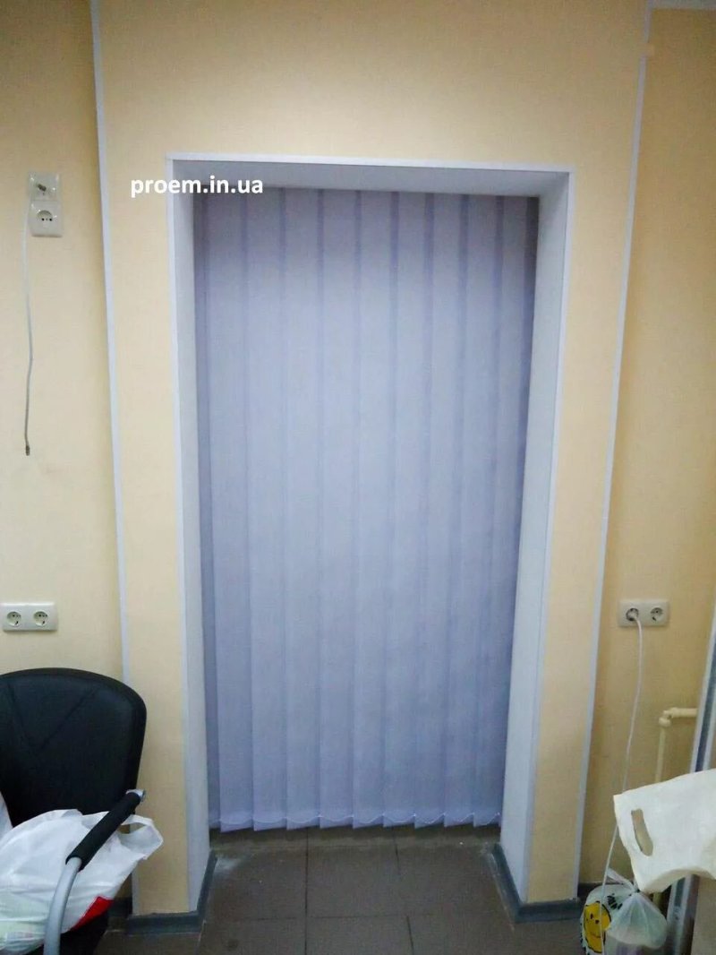 Жалюзи вместо двери
