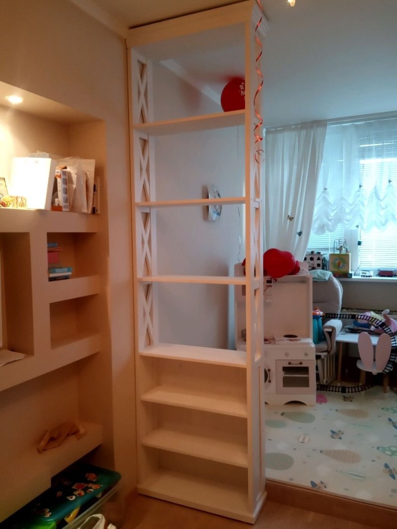 Стеллаж для зонирования комнаты