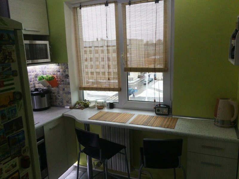 Подоконник на кухне