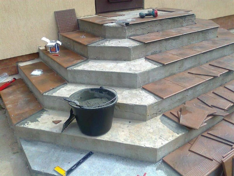 Ступени из бетона для крыльца
