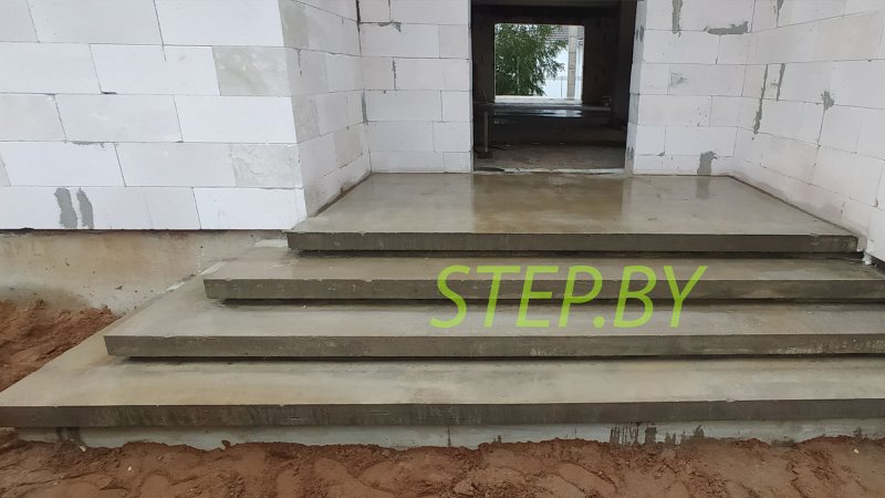 Парящие бетонные ступеньки для крыльца