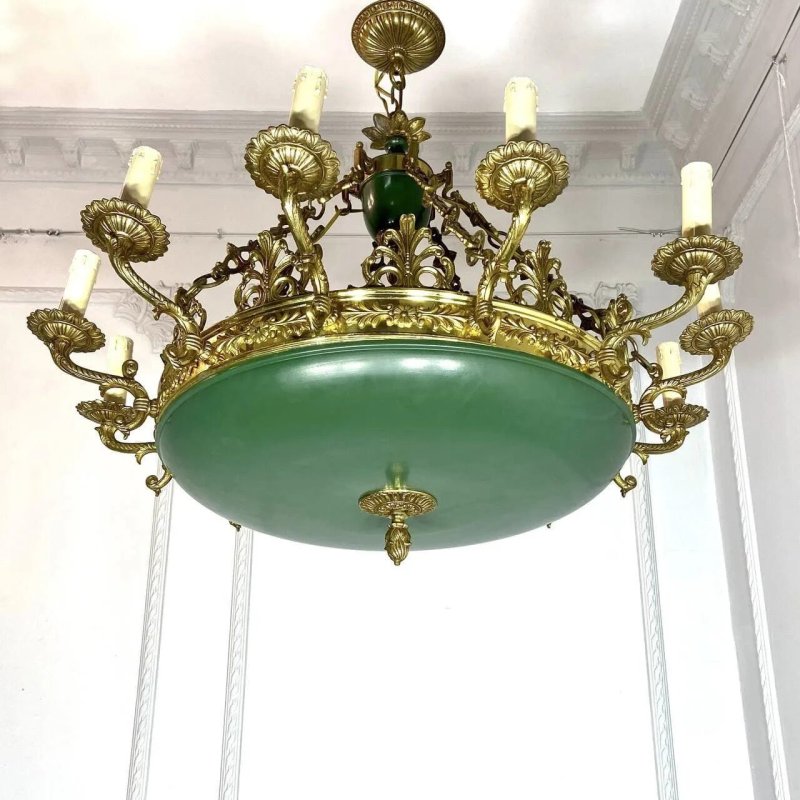 Старинная люстра