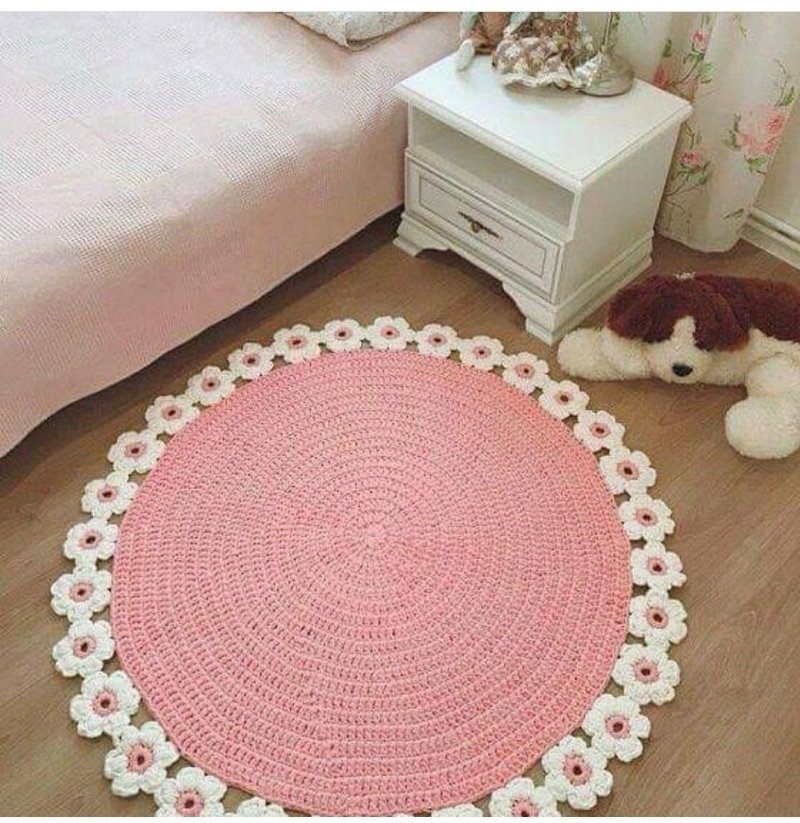 Вязаный коврик