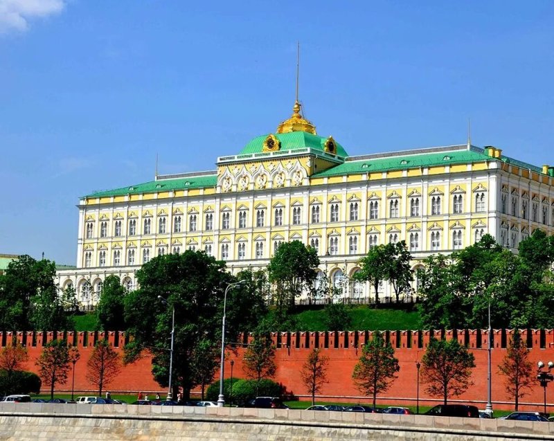 Большой кремлёвский дворец в москве