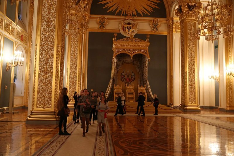 Тронный зал московского кремля