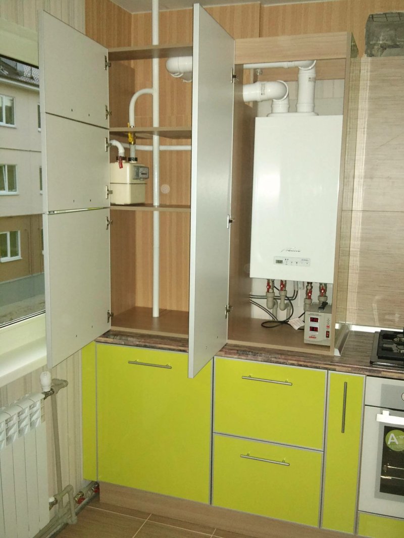 Кухонный гарнитур с газовым котлом