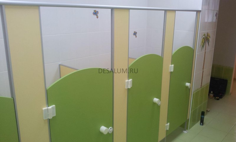 Сантехнические перегородки для детского сада