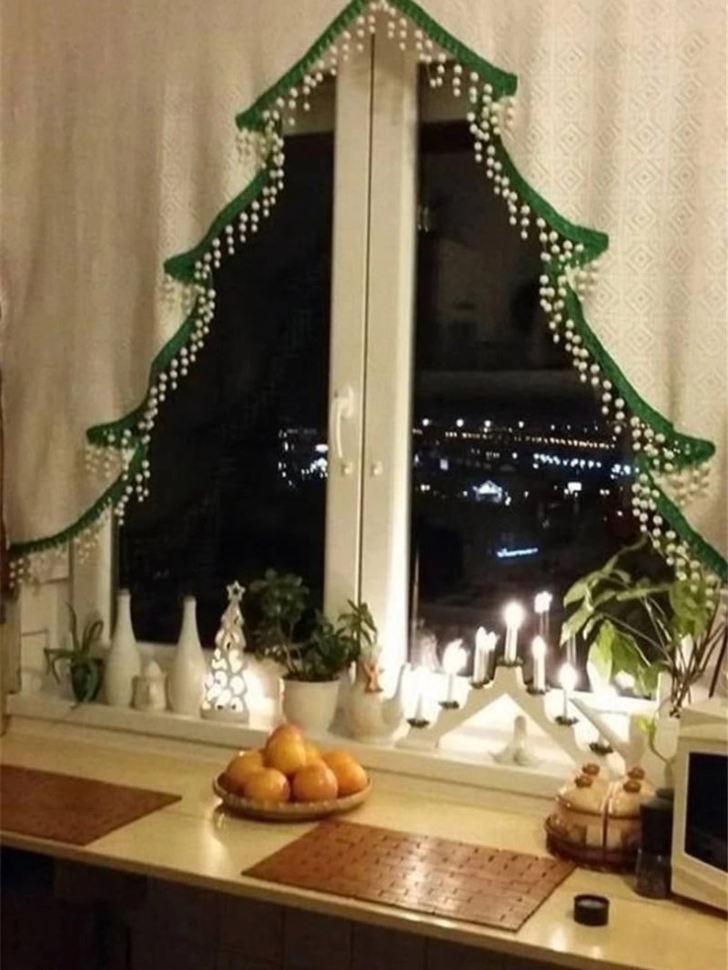 Новогоднее украшение на окно