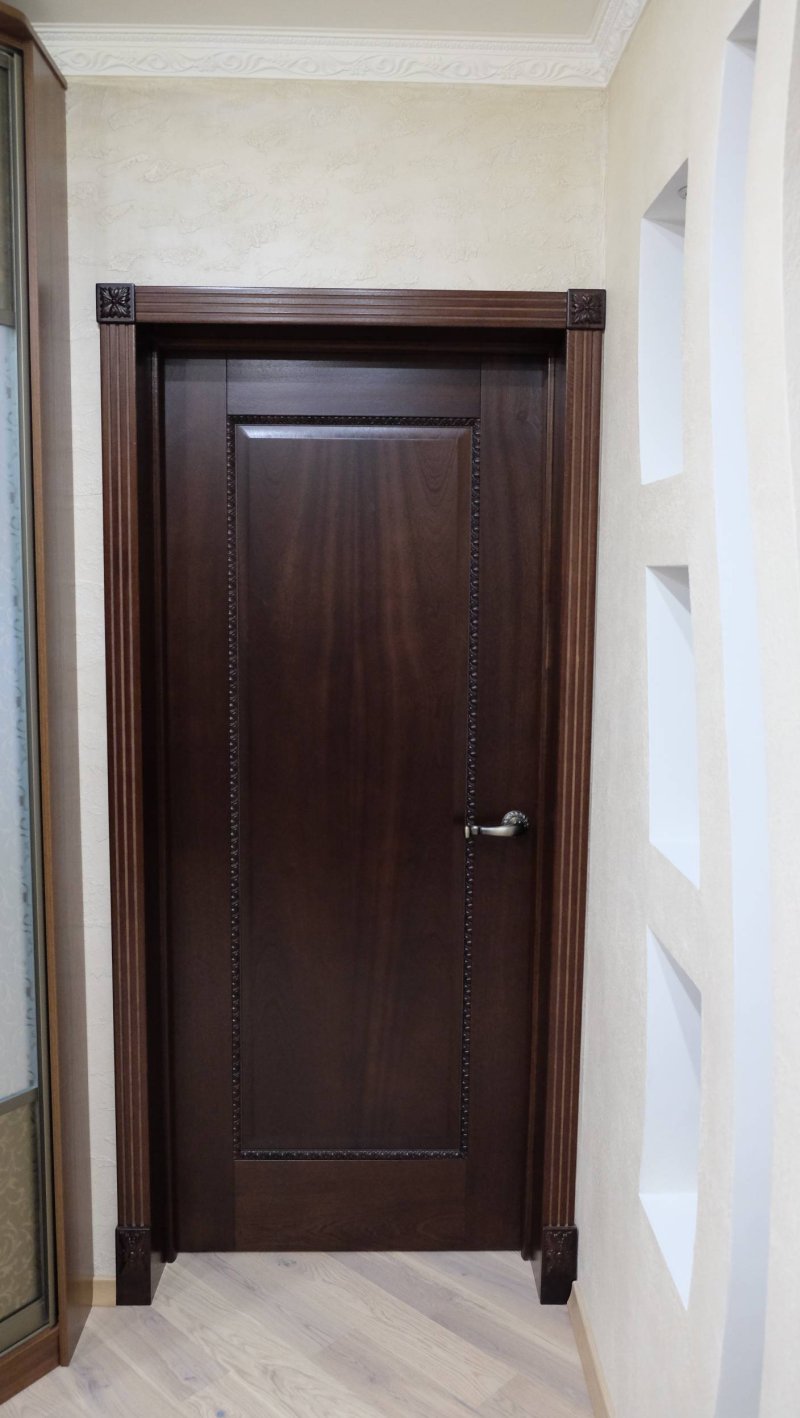 Межкомнатные двери из массива