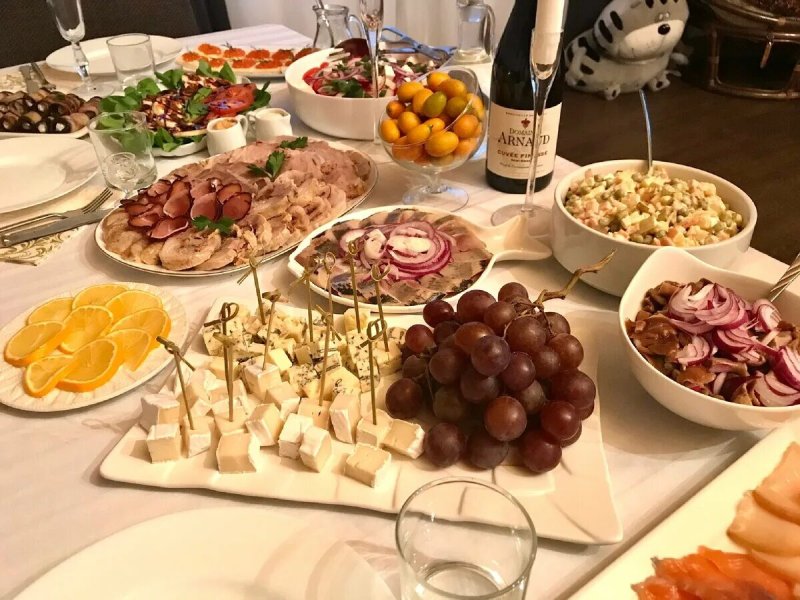 Праздничные столы