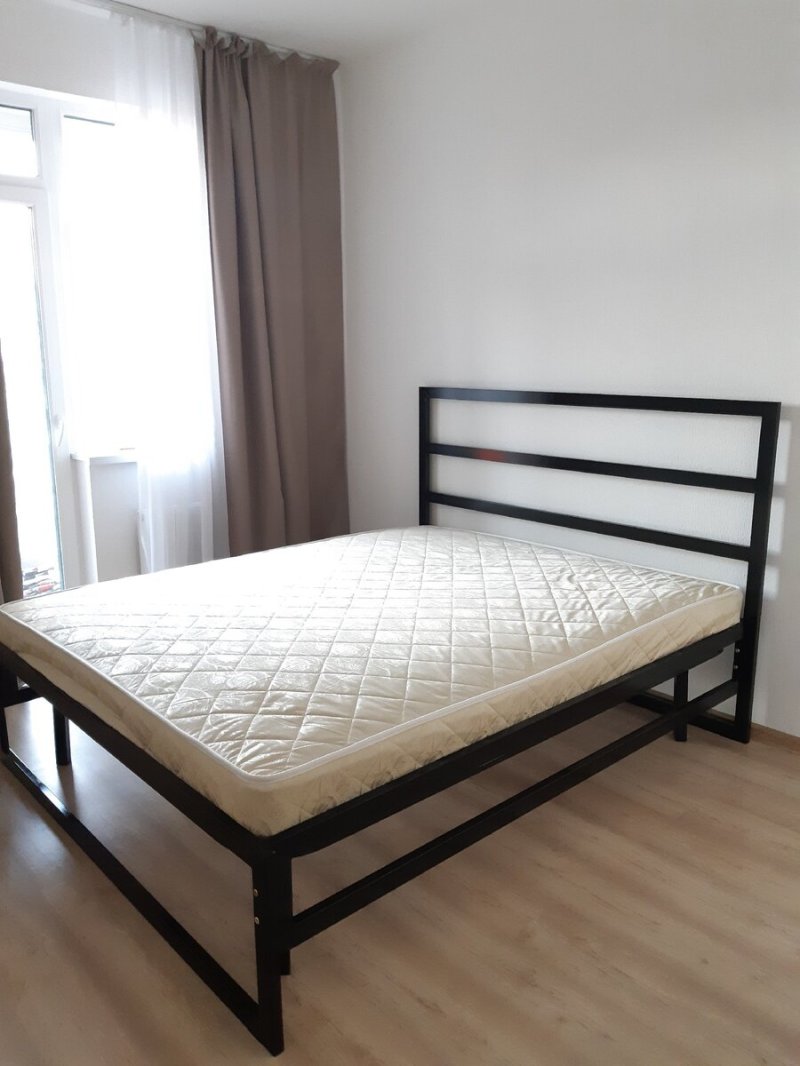 Кровати из металла
