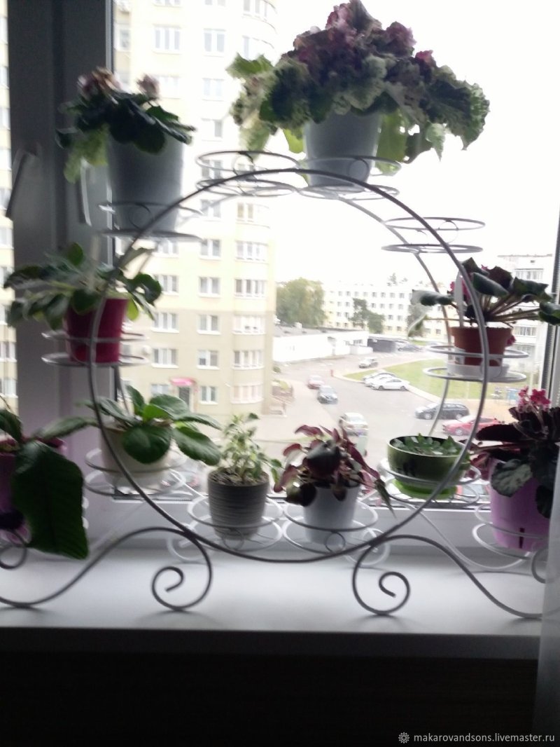 Подставка для фиалок на подоконник