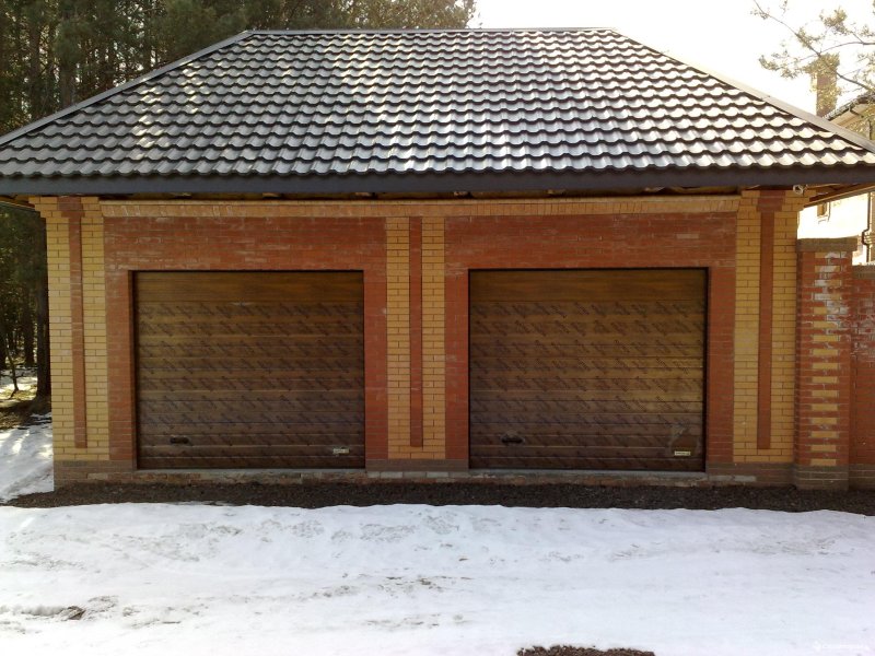 Гараж из кирпича