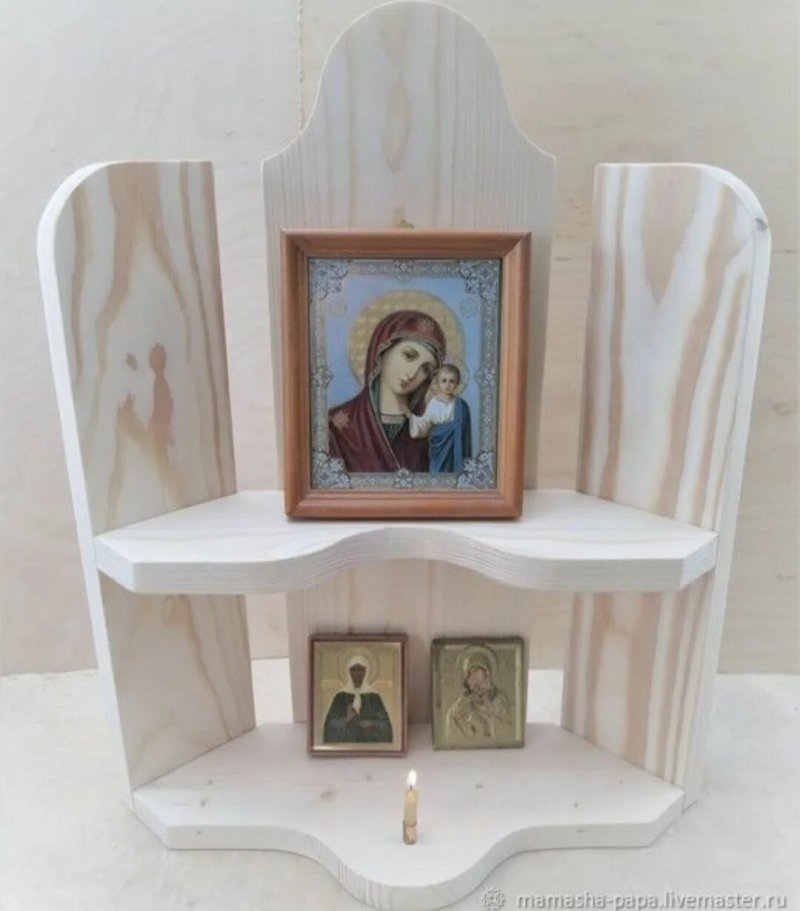 Полка для домашнего иконостаса
