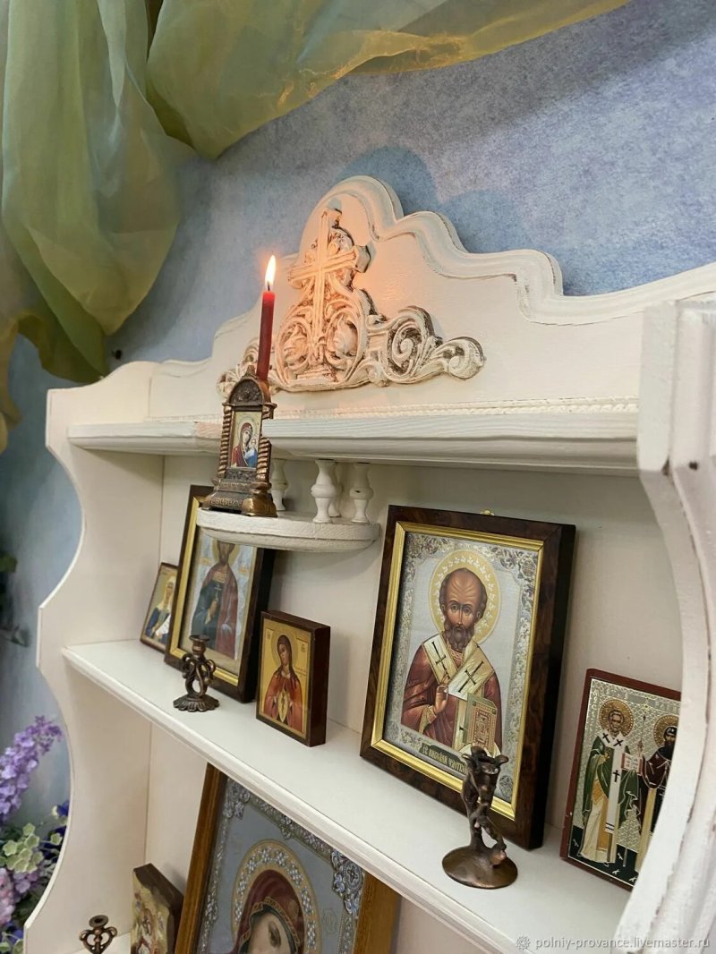 Полка для икон