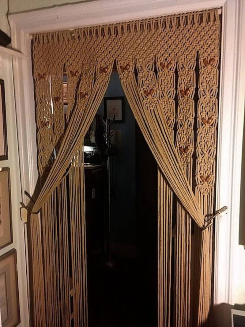 Плетеные шторы на дверь
