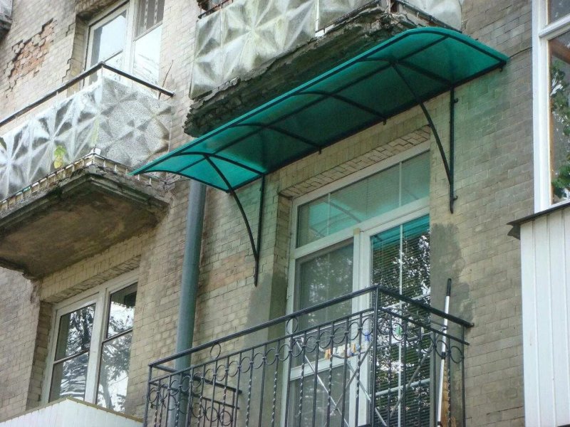 Козырек из поликарбоната
