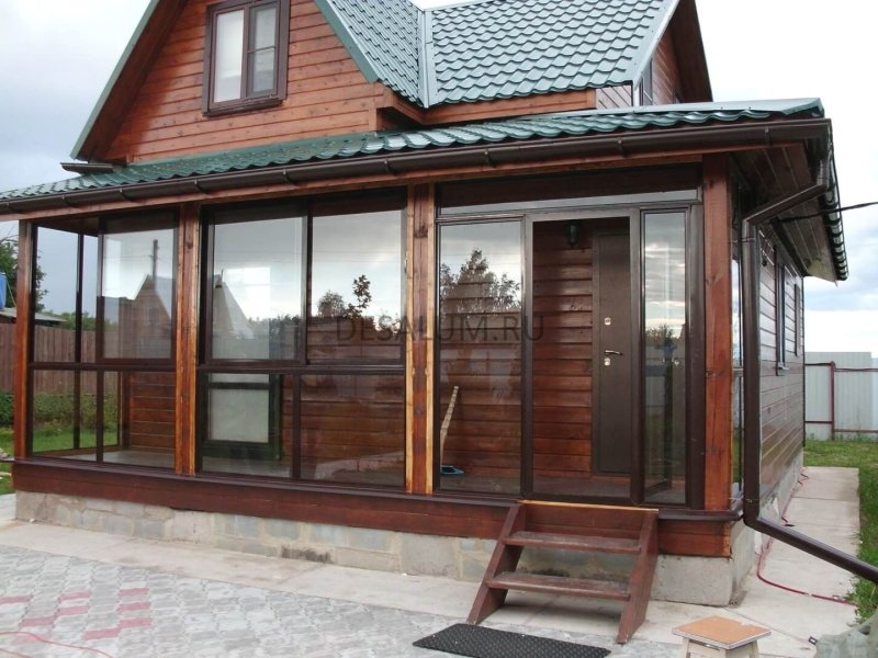 Безрамное остекление веранды