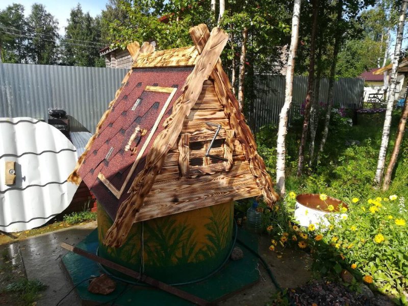 Для колодца домик