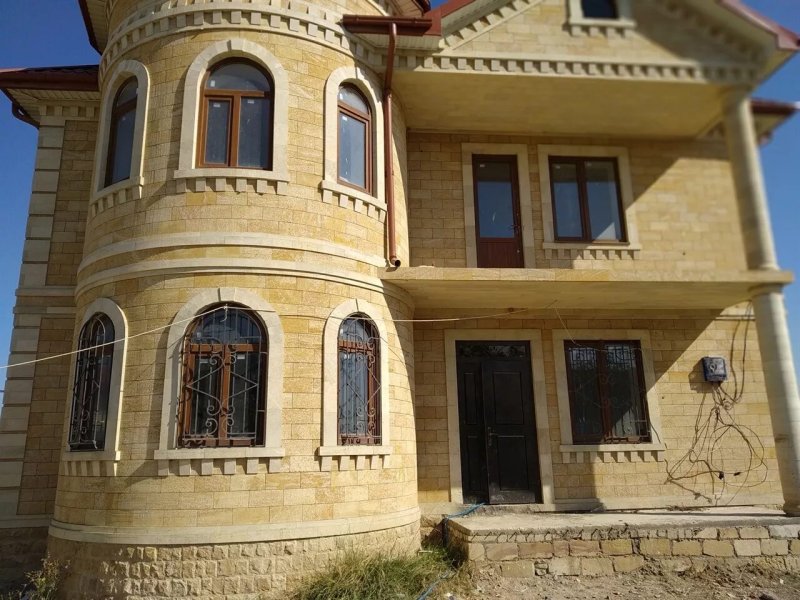 Дербентский камень ракушечник